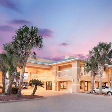 Super 8 By Wyndham Corpus Christi Hotel Buitenkant foto