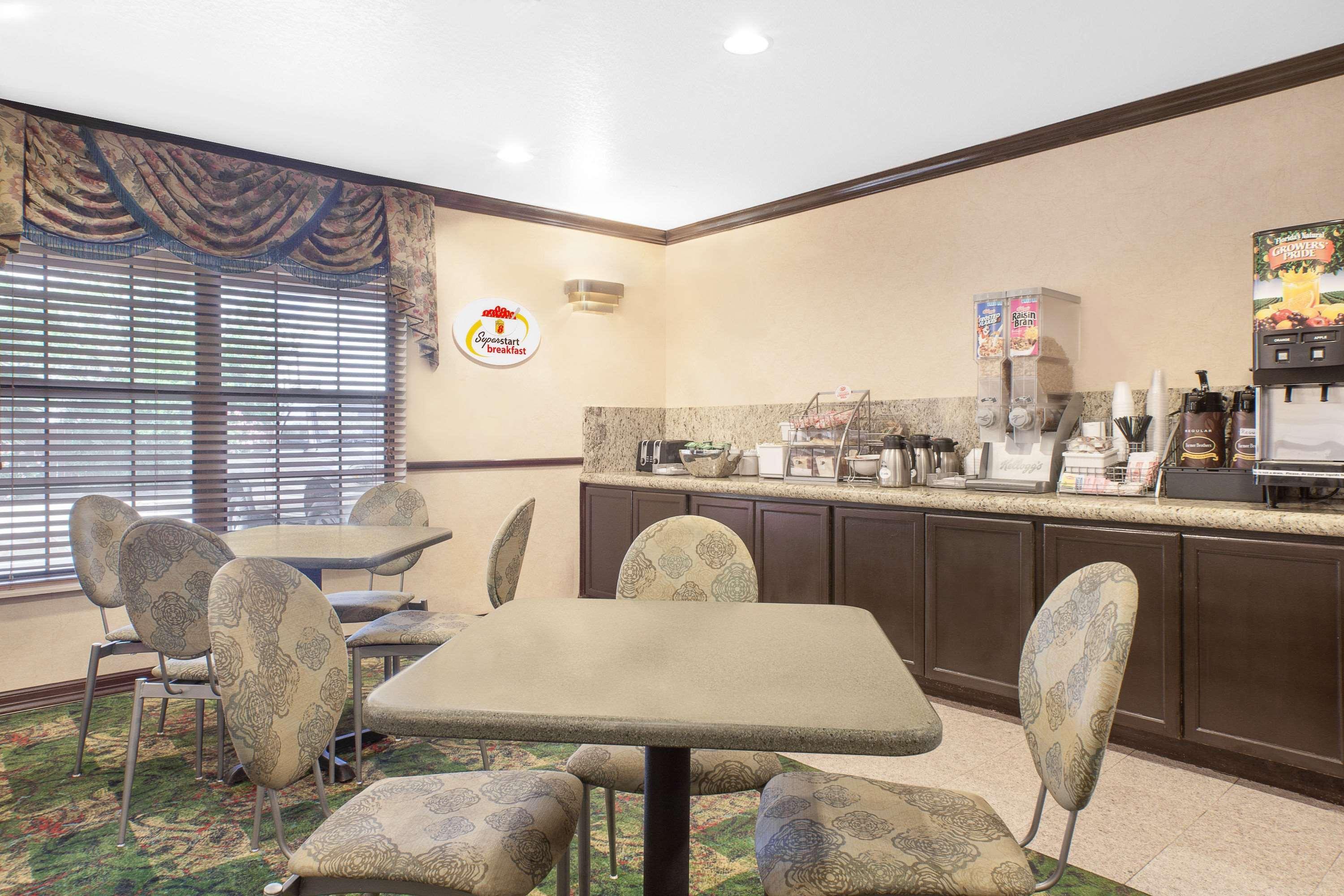 Super 8 By Wyndham Corpus Christi Hotel Buitenkant foto
